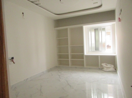 3) Li Id : 117 - Master Bedroom.JPG